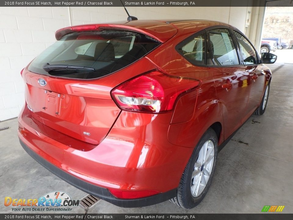 2018 Ford Focus SE Hatch Hot Pepper Red / Charcoal Black Photo #2