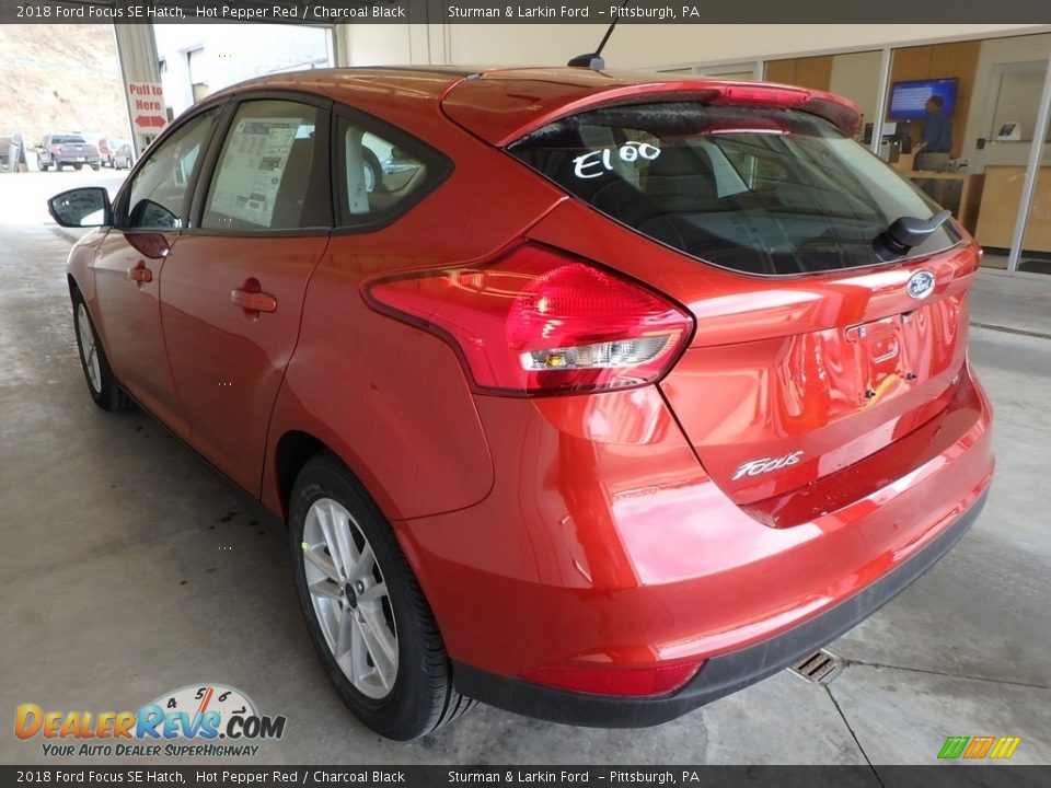 2018 Ford Focus SE Hatch Hot Pepper Red / Charcoal Black Photo #3