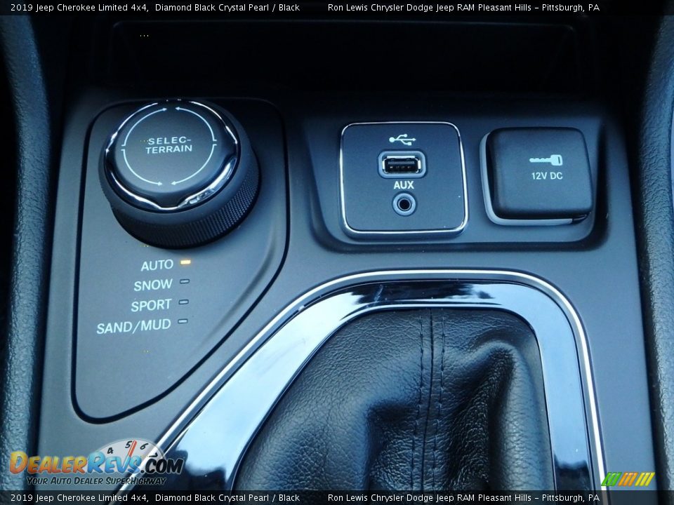 2019 Jeep Cherokee Limited 4x4 Diamond Black Crystal Pearl / Black Photo #19