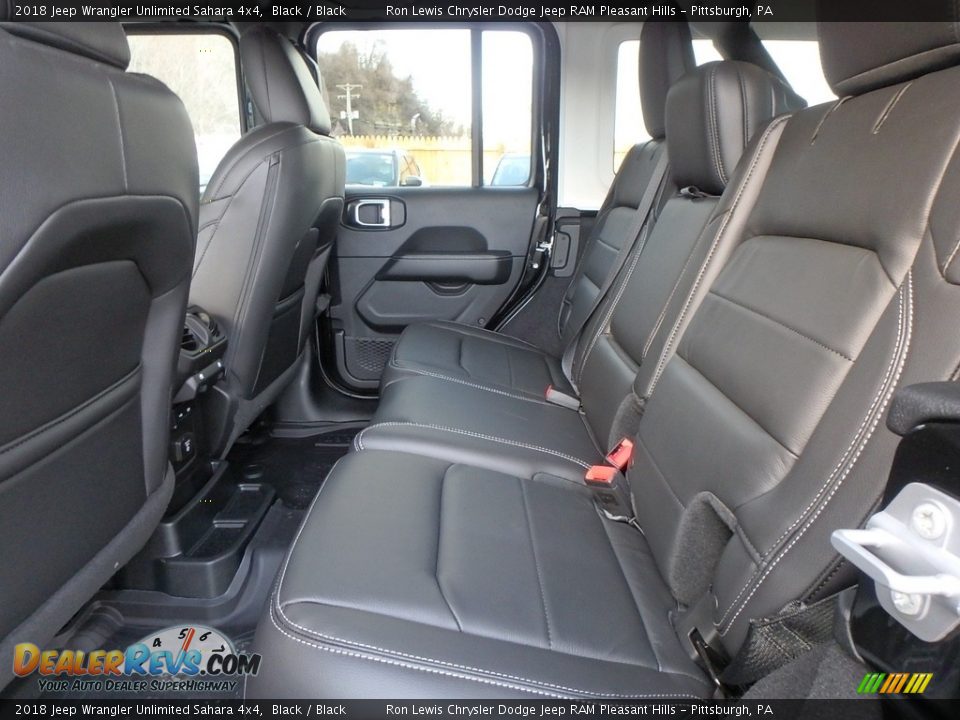 2018 Jeep Wrangler Unlimited Sahara 4x4 Black / Black Photo #11