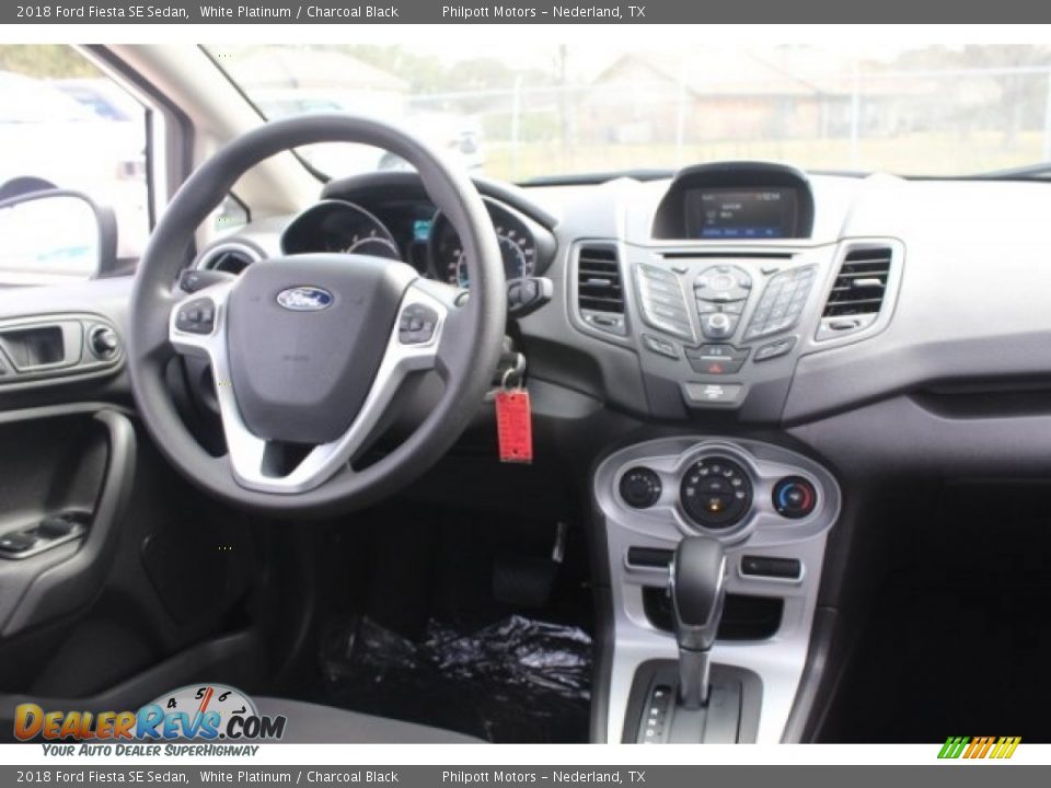 2018 Ford Fiesta SE Sedan White Platinum / Charcoal Black Photo #24