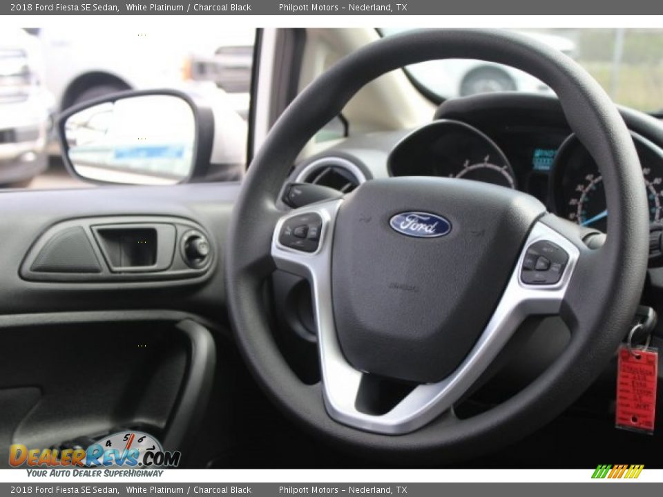 2018 Ford Fiesta SE Sedan White Platinum / Charcoal Black Photo #25