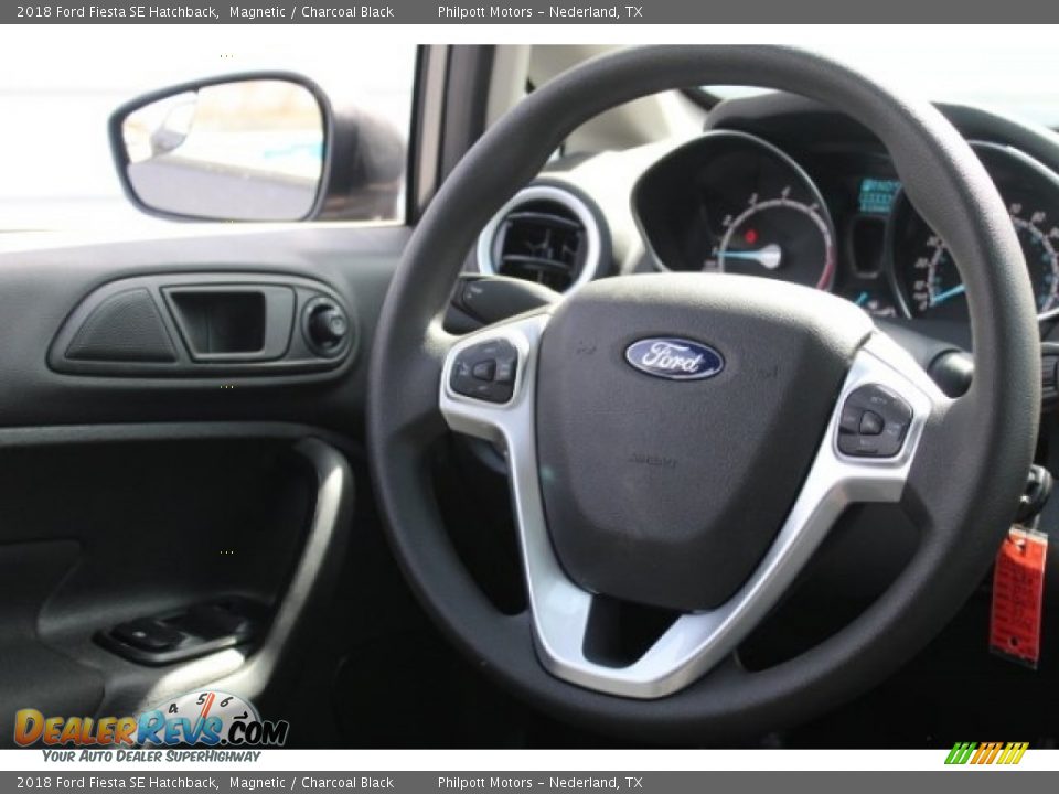2018 Ford Fiesta SE Hatchback Magnetic / Charcoal Black Photo #25