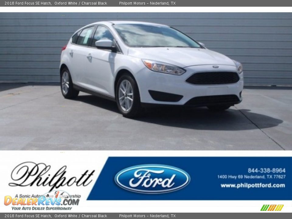 2018 Ford Focus SE Hatch Oxford White / Charcoal Black Photo #1