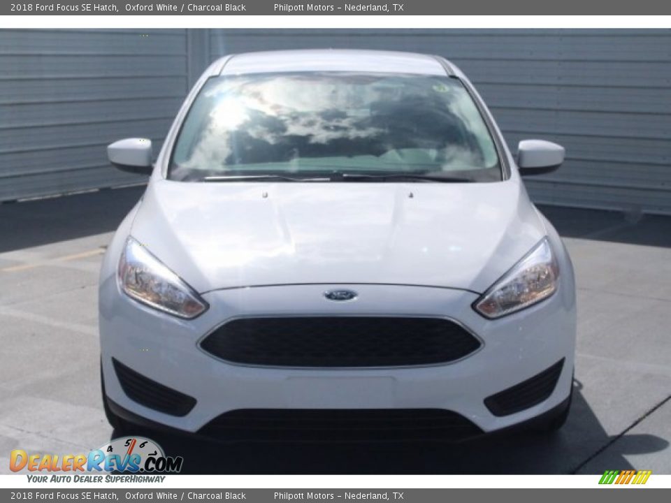 2018 Ford Focus SE Hatch Oxford White / Charcoal Black Photo #2