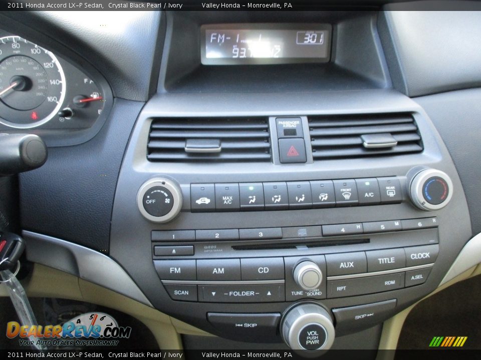 2011 Honda Accord LX-P Sedan Crystal Black Pearl / Ivory Photo #15
