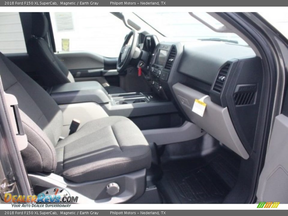 2018 Ford F150 XL SuperCab Magnetic / Earth Gray Photo #32
