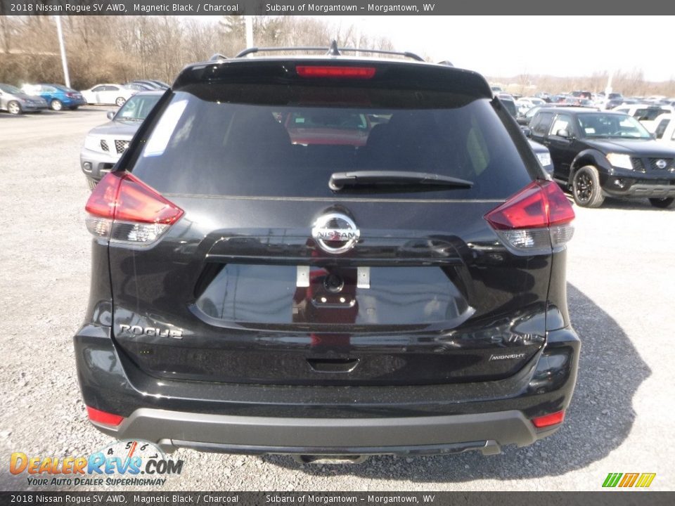 2018 Nissan Rogue SV AWD Magnetic Black / Charcoal Photo #4