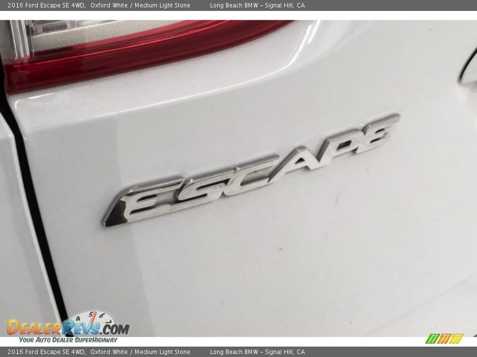 2016 Ford Escape SE 4WD Oxford White / Medium Light Stone Photo #7