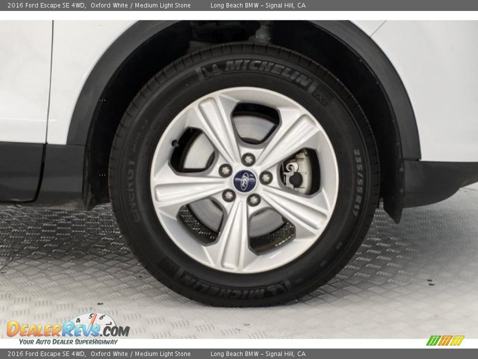 2016 Ford Escape SE 4WD Oxford White / Medium Light Stone Photo #8