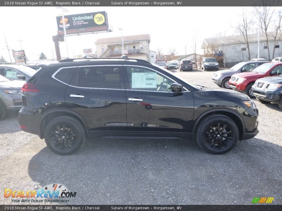 2018 Nissan Rogue SV AWD Magnetic Black / Charcoal Photo #6