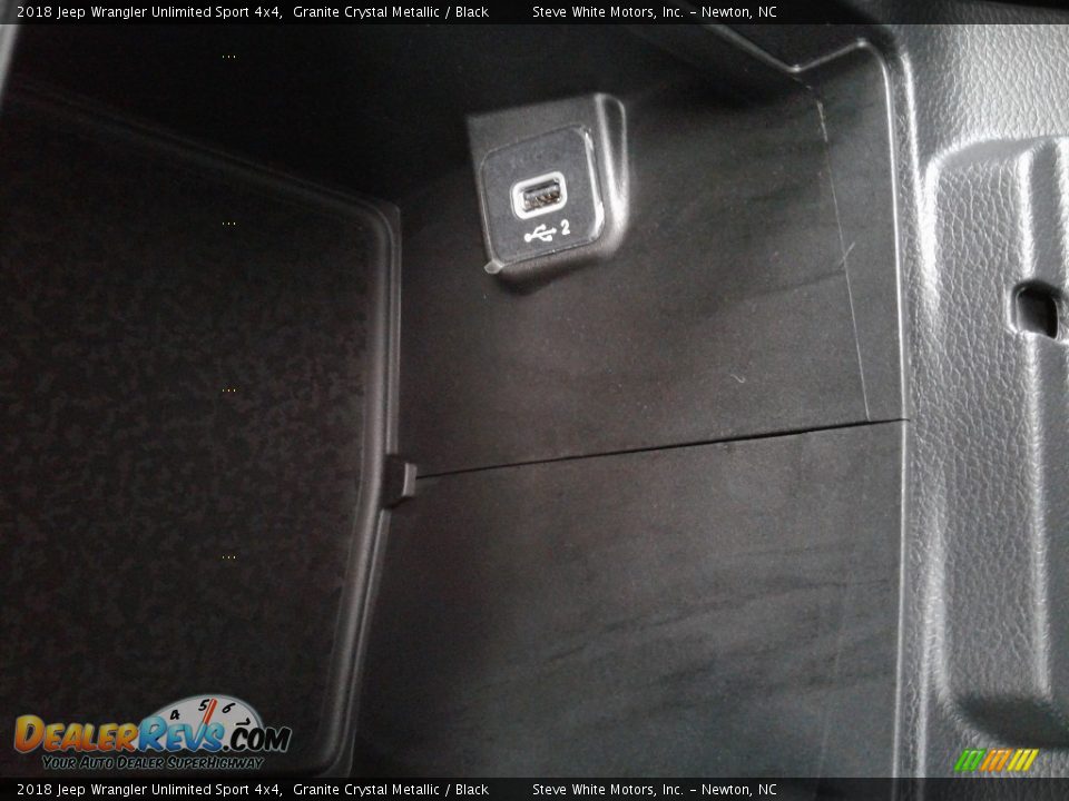 2018 Jeep Wrangler Unlimited Sport 4x4 Granite Crystal Metallic / Black Photo #28