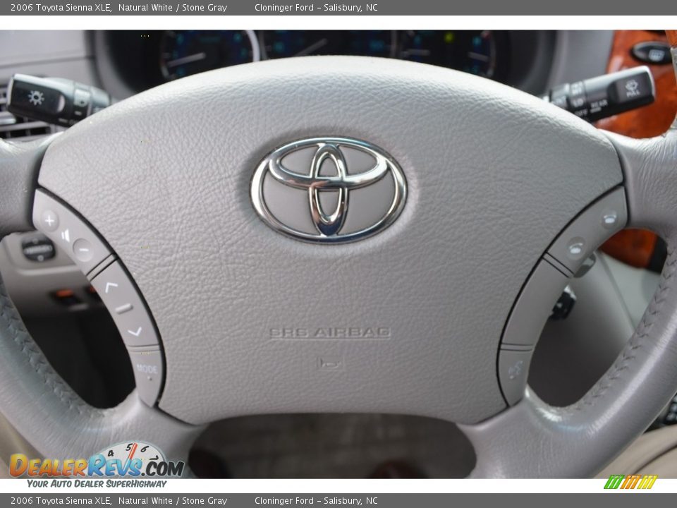 2006 Toyota Sienna XLE Natural White / Stone Gray Photo #22