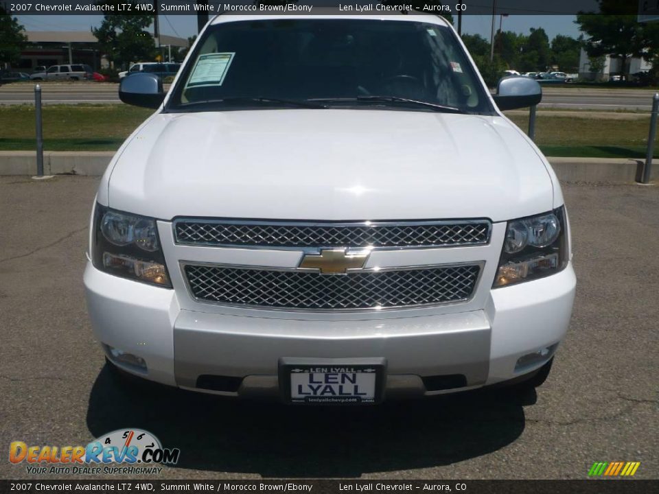 2007 Chevrolet Avalanche LTZ 4WD Summit White / Morocco Brown/Ebony Photo #2
