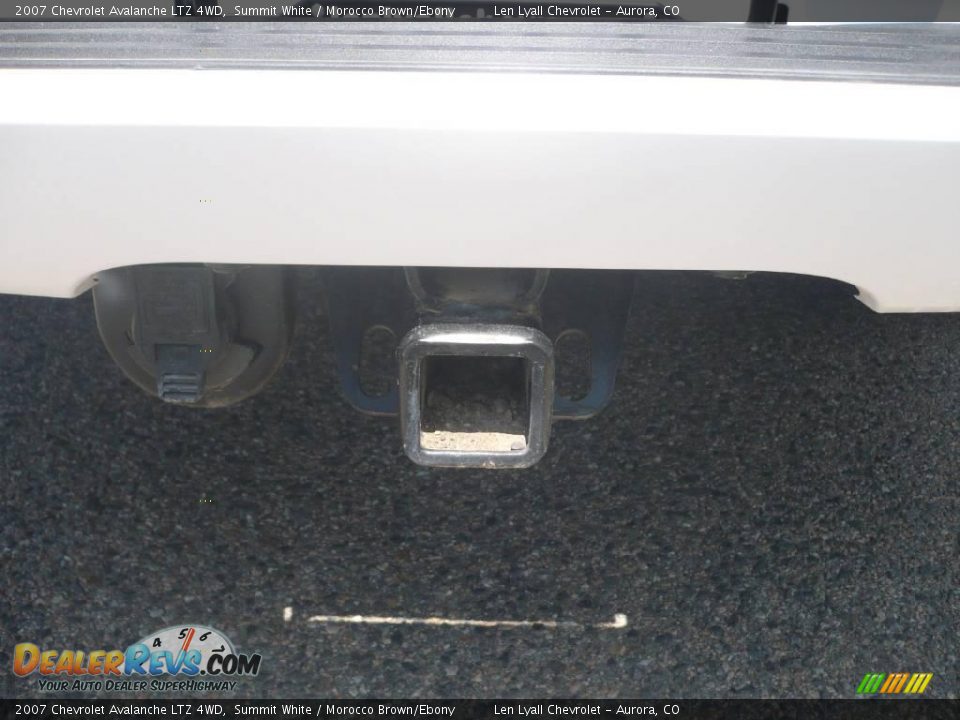 2007 Chevrolet Avalanche LTZ 4WD Summit White / Morocco Brown/Ebony Photo #13