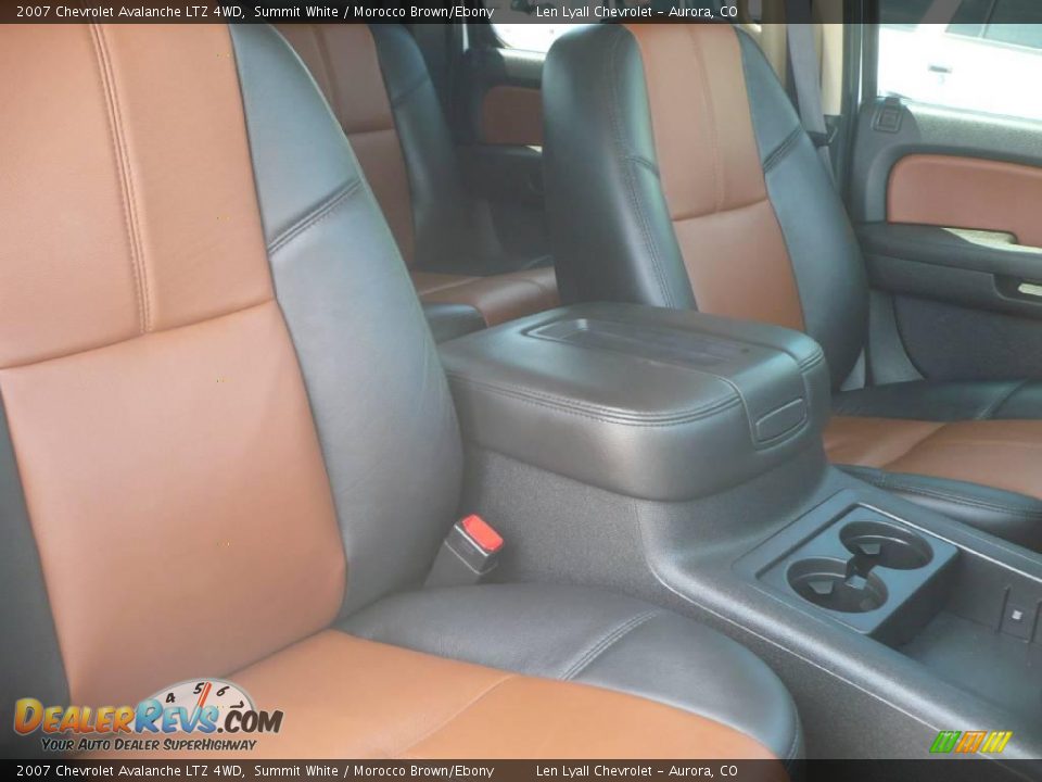 2007 Chevrolet Avalanche LTZ 4WD Summit White / Morocco Brown/Ebony Photo #16
