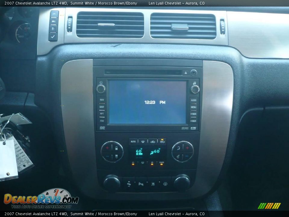 2007 Chevrolet Avalanche LTZ 4WD Summit White / Morocco Brown/Ebony Photo #20