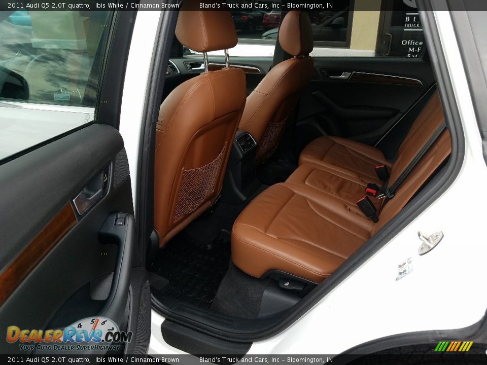2011 Audi Q5 2.0T quattro Ibis White / Cinnamon Brown Photo #31