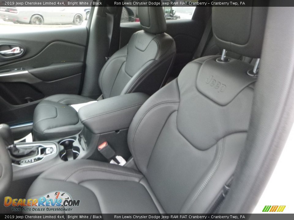 Front Seat of 2019 Jeep Cherokee Limited 4x4 Photo #14