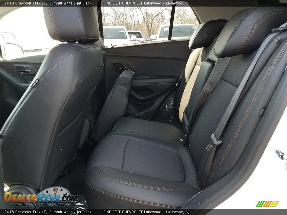 2018 Chevrolet Trax LT Summit White / Jet Black Photo #6