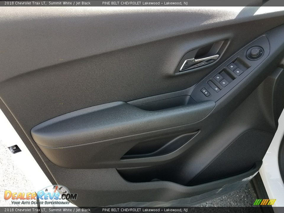 2018 Chevrolet Trax LT Summit White / Jet Black Photo #8