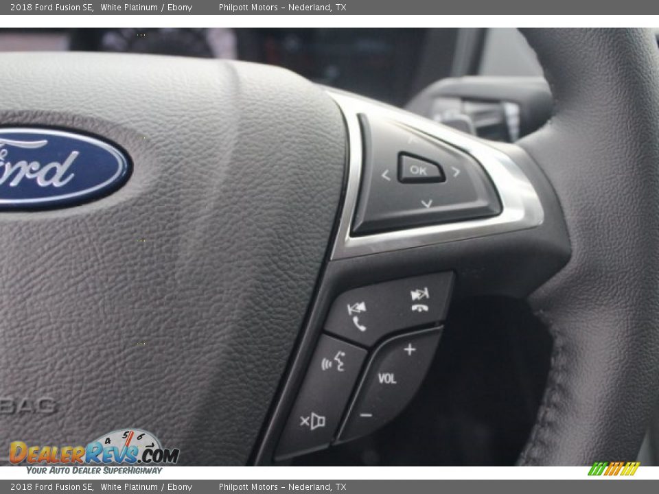2018 Ford Fusion SE White Platinum / Ebony Photo #23