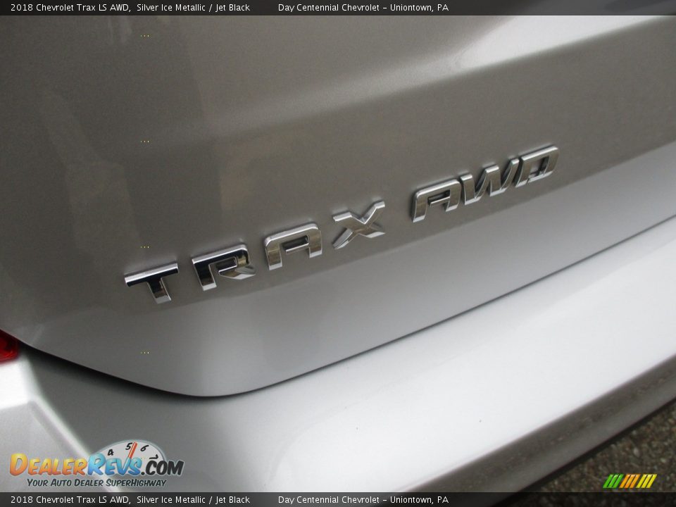 2018 Chevrolet Trax LS AWD Silver Ice Metallic / Jet Black Photo #4