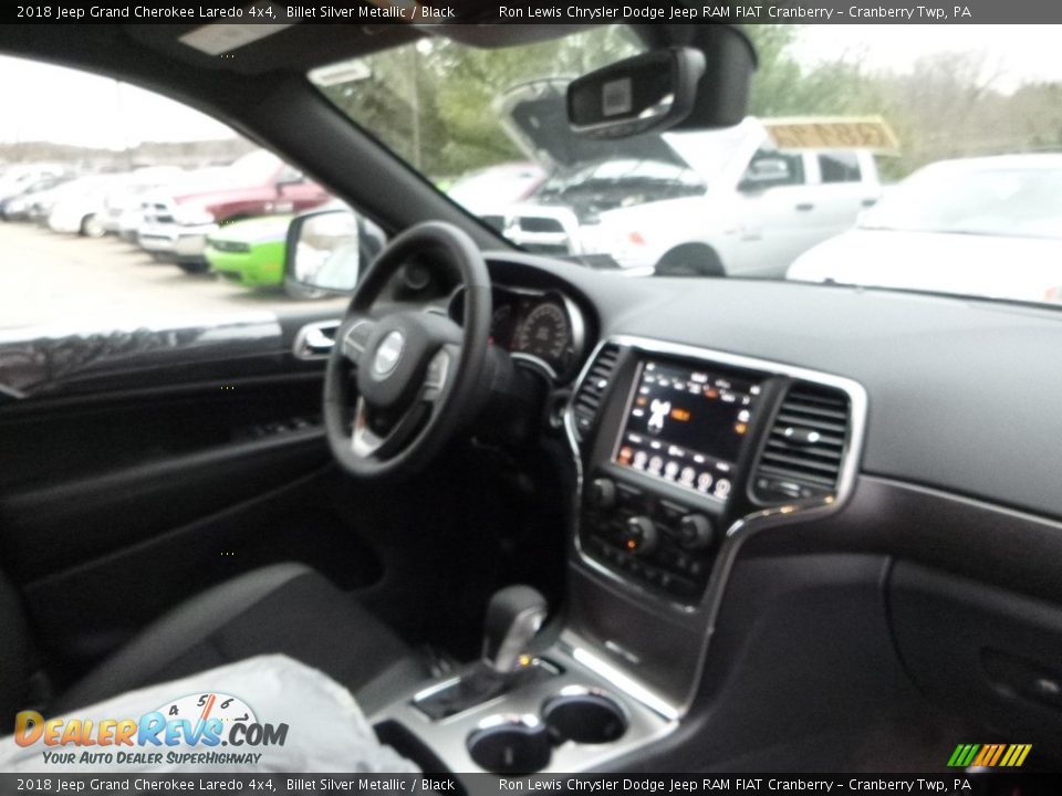 2018 Jeep Grand Cherokee Laredo 4x4 Billet Silver Metallic / Black Photo #11