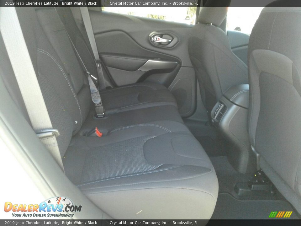2019 Jeep Cherokee Latitude Bright White / Black Photo #11