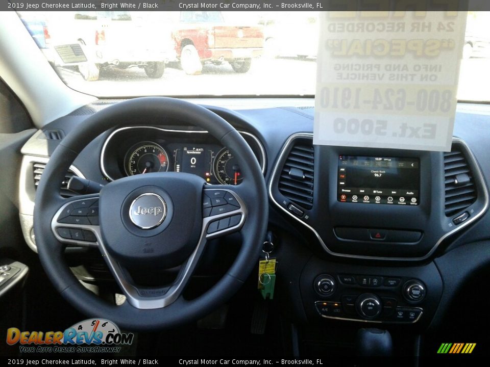 2019 Jeep Cherokee Latitude Bright White / Black Photo #13