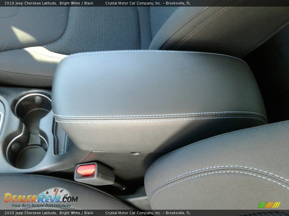 2019 Jeep Cherokee Latitude Bright White / Black Photo #18
