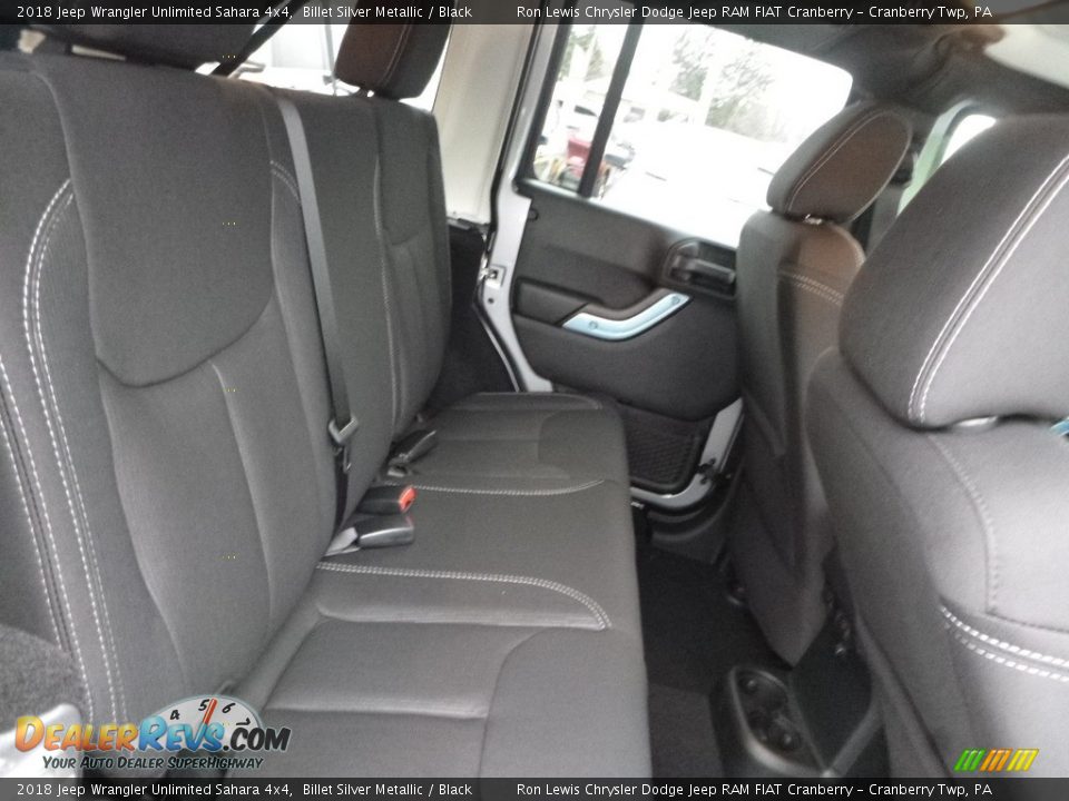 2018 Jeep Wrangler Unlimited Sahara 4x4 Billet Silver Metallic / Black Photo #10