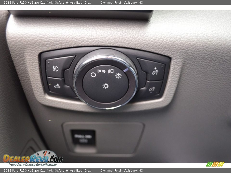 2018 Ford F150 XL SuperCab 4x4 Oxford White / Earth Gray Photo #15