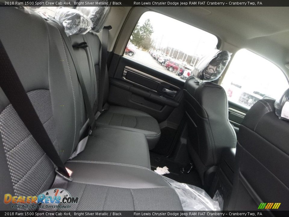 2018 Ram 1500 Sport Crew Cab 4x4 Bright Silver Metallic / Black Photo #12