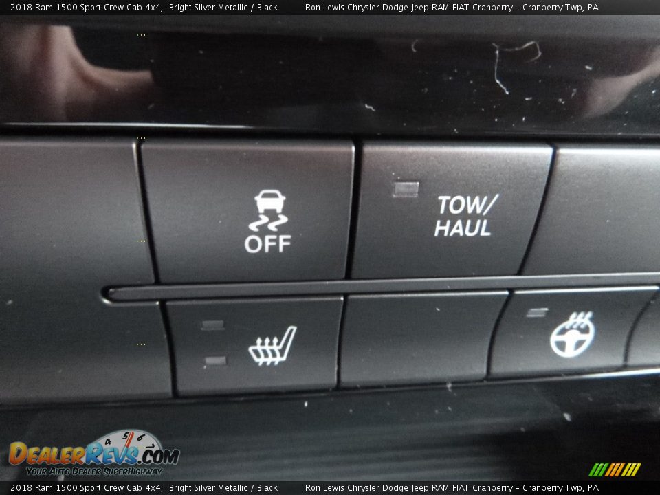 2018 Ram 1500 Sport Crew Cab 4x4 Bright Silver Metallic / Black Photo #19