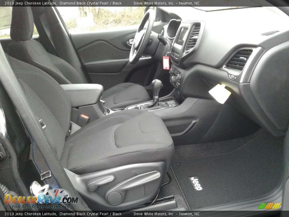 2019 Jeep Cherokee Latitude Diamond Black Crystal Pearl / Black Photo #14