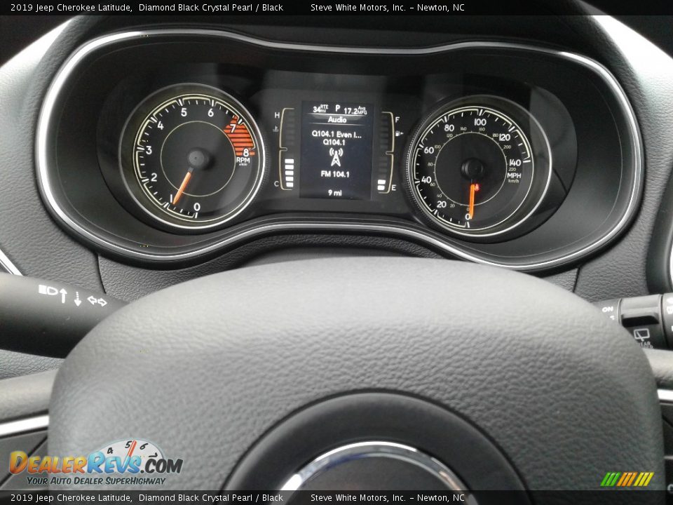 2019 Jeep Cherokee Latitude Diamond Black Crystal Pearl / Black Photo #17