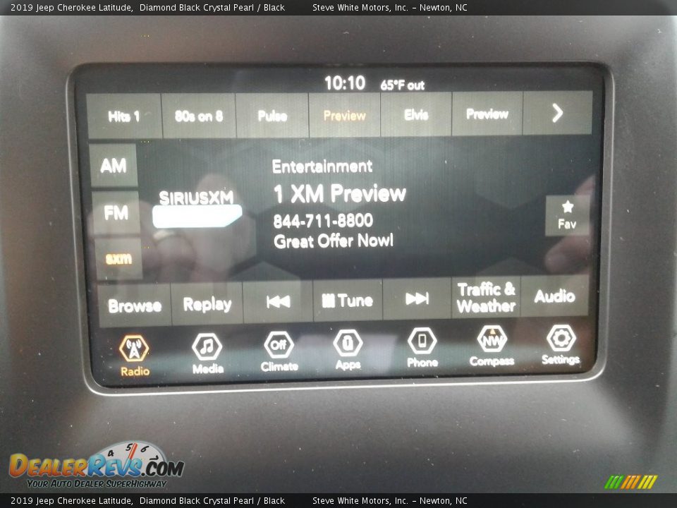 2019 Jeep Cherokee Latitude Diamond Black Crystal Pearl / Black Photo #18