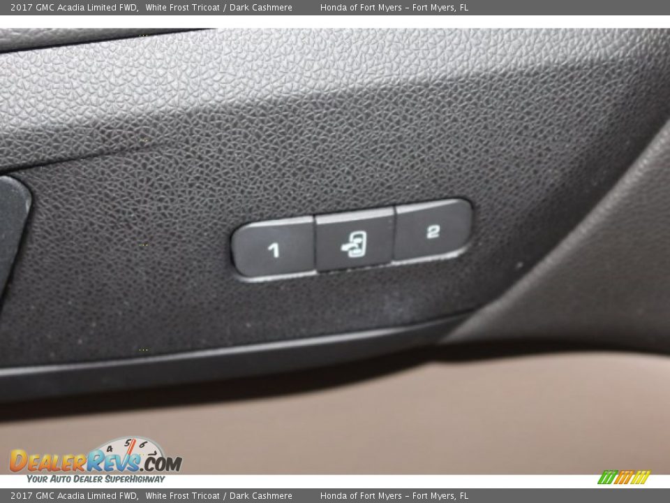 2017 GMC Acadia Limited FWD White Frost Tricoat / Dark Cashmere Photo #16