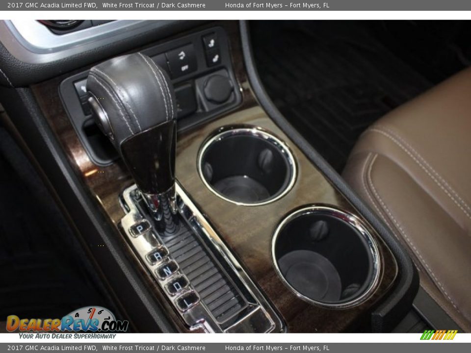 2017 GMC Acadia Limited FWD White Frost Tricoat / Dark Cashmere Photo #32