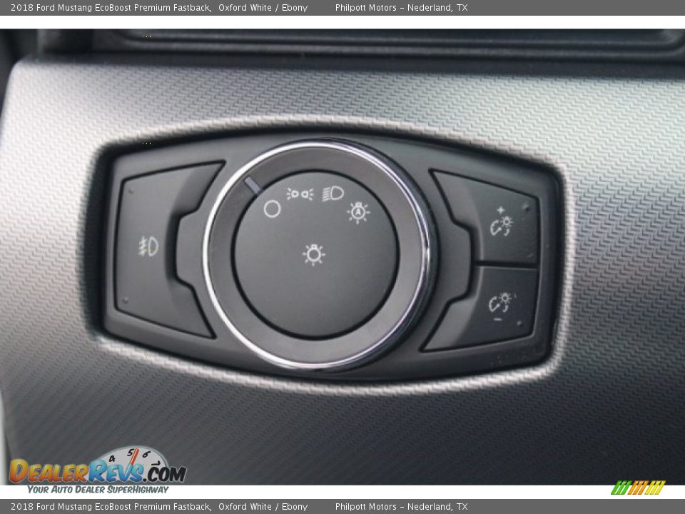 2018 Ford Mustang EcoBoost Premium Fastback Oxford White / Ebony Photo #25