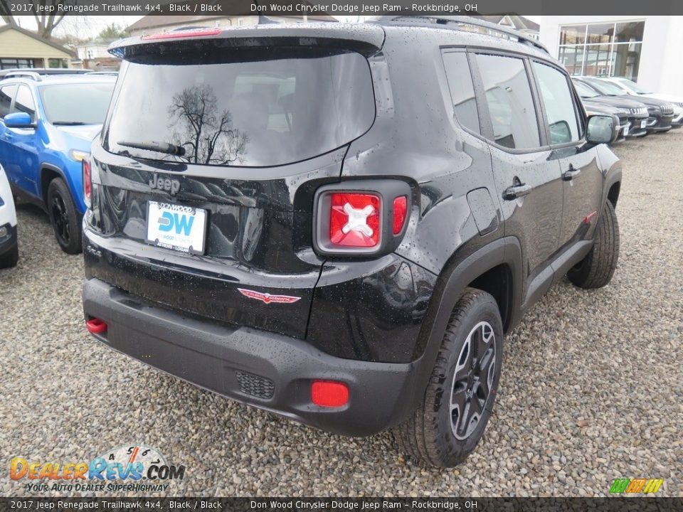 2017 Jeep Renegade Trailhawk 4x4 Black / Black Photo #12