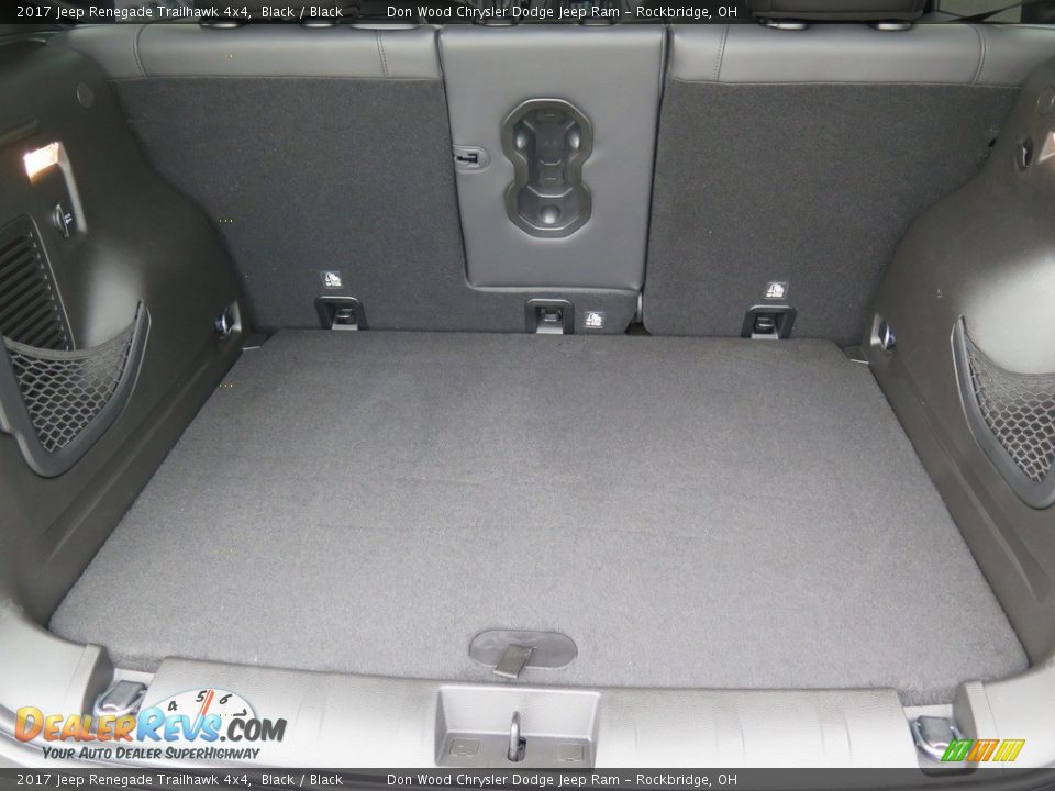 2017 Jeep Renegade Trailhawk 4x4 Black / Black Photo #23