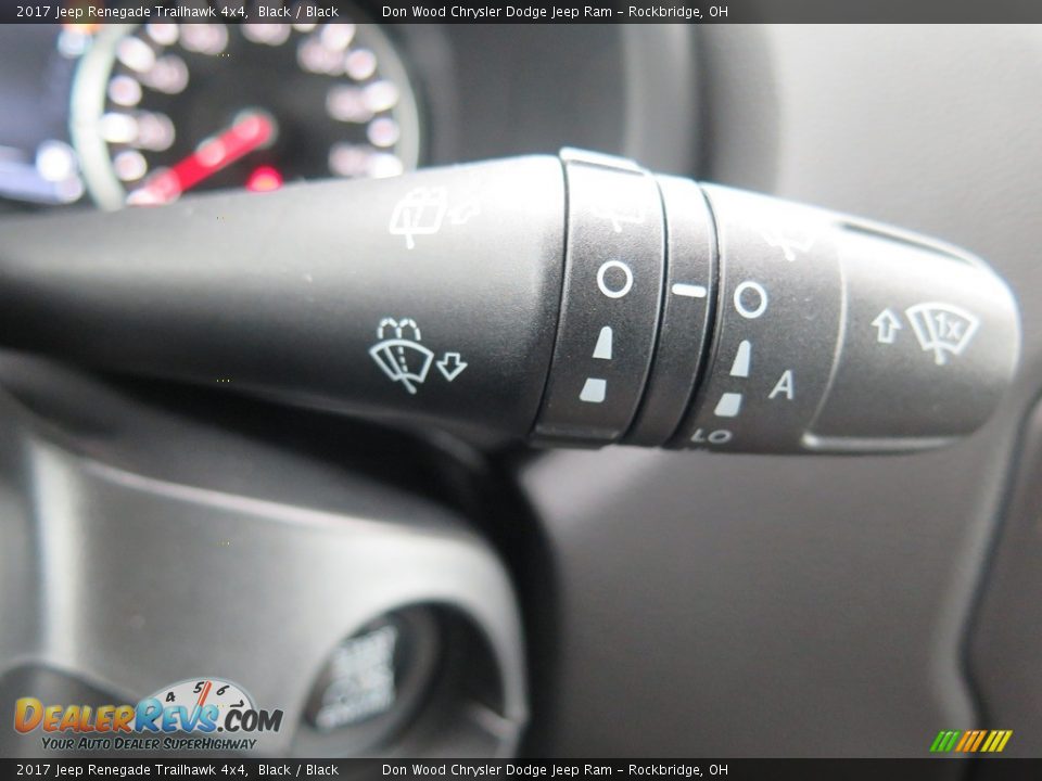 2017 Jeep Renegade Trailhawk 4x4 Black / Black Photo #29