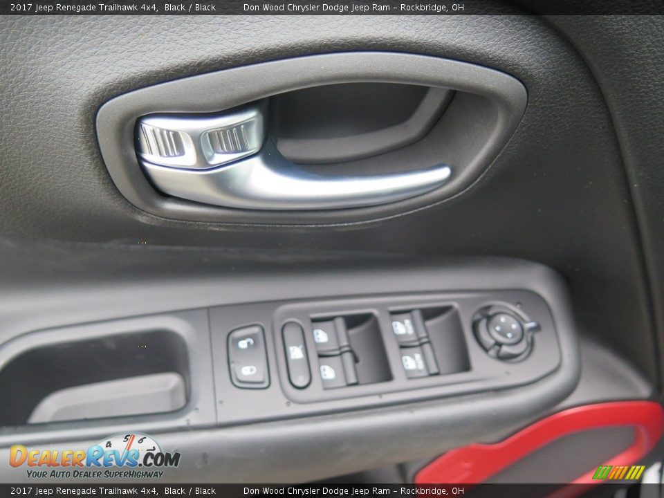 2017 Jeep Renegade Trailhawk 4x4 Black / Black Photo #31