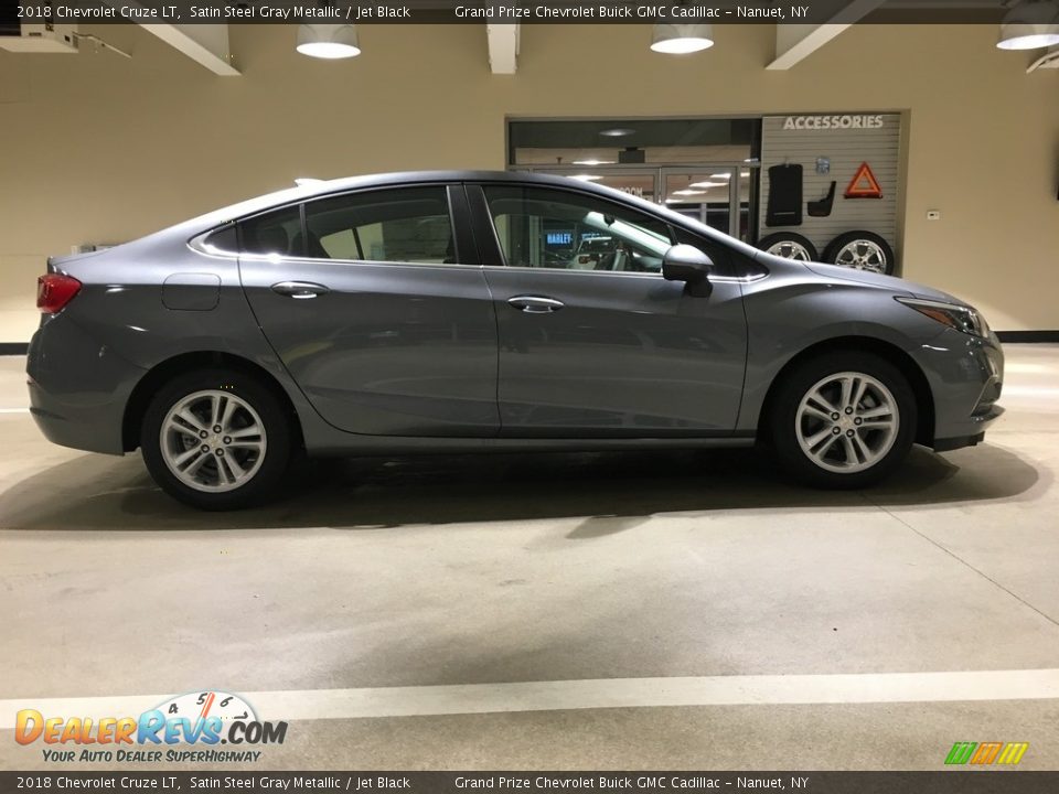 2018 Chevrolet Cruze LT Satin Steel Gray Metallic / Jet Black Photo #6