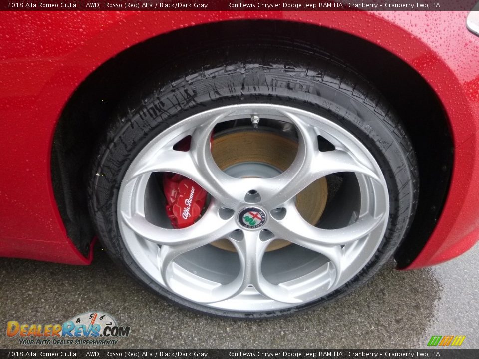 2018 Alfa Romeo Giulia Ti AWD Rosso (Red) Alfa / Black/Dark Gray Photo #13