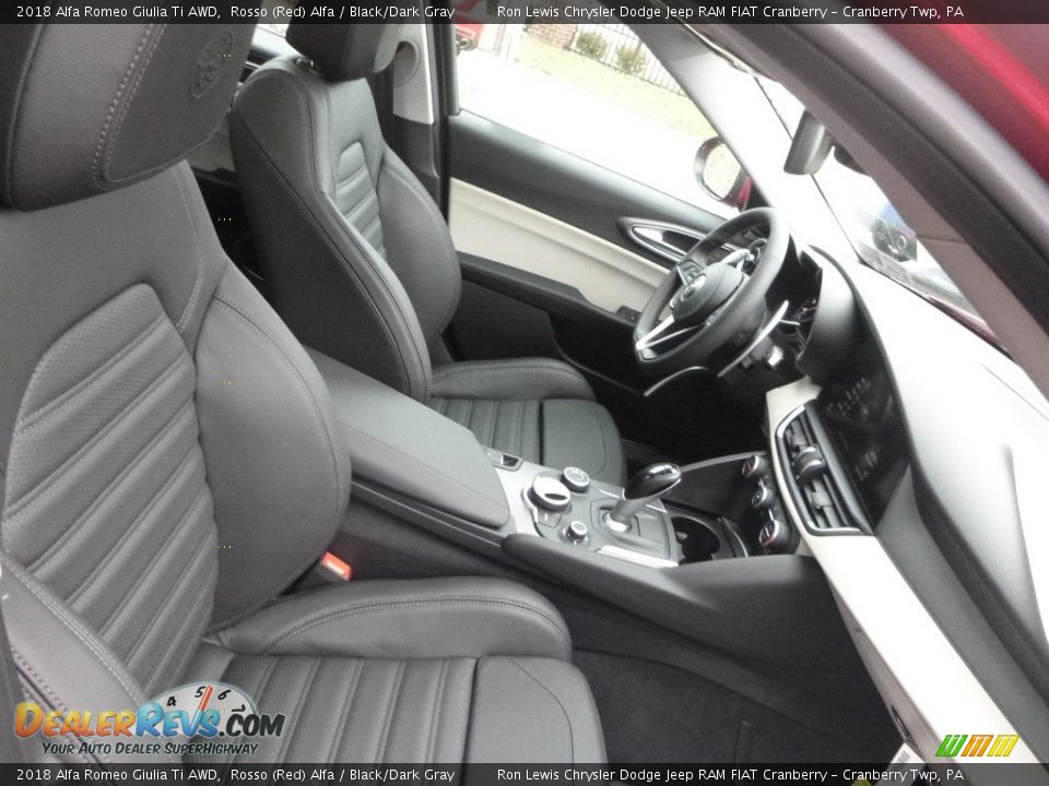 2018 Alfa Romeo Giulia Ti AWD Rosso (Red) Alfa / Black/Dark Gray Photo #14