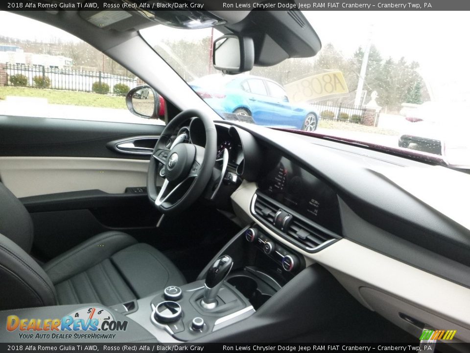 2018 Alfa Romeo Giulia Ti AWD Rosso (Red) Alfa / Black/Dark Gray Photo #15