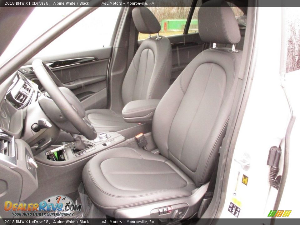 2018 BMW X1 xDrive28i Alpine White / Black Photo #3